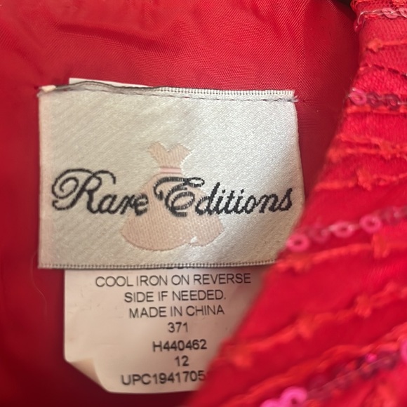 Macy’s Rare Edition Red special occasion dress girls size 12 - Picture 5 of 8